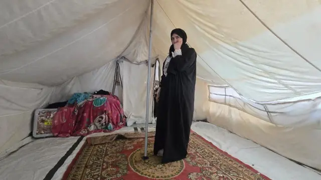 أماني من داخل خيمتها 