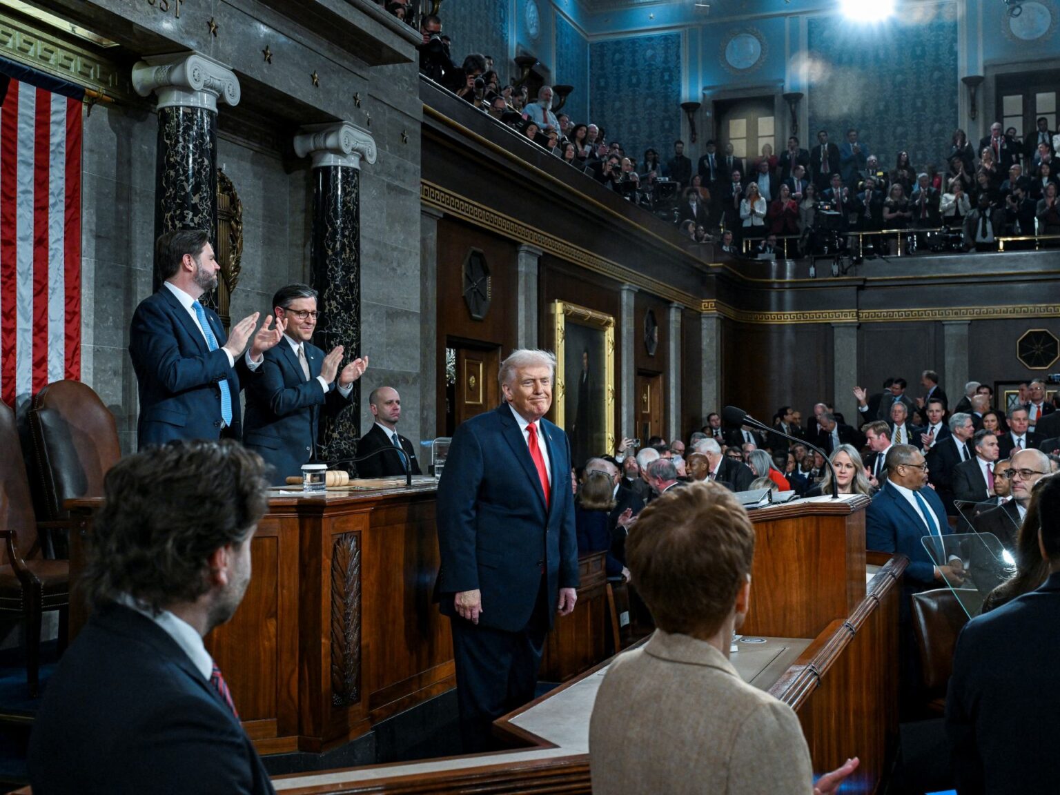 تساؤلات في أمريكا.. من اتخذ قرار الحرب على إيران ترمب أم نتنياهو؟ | أخبار