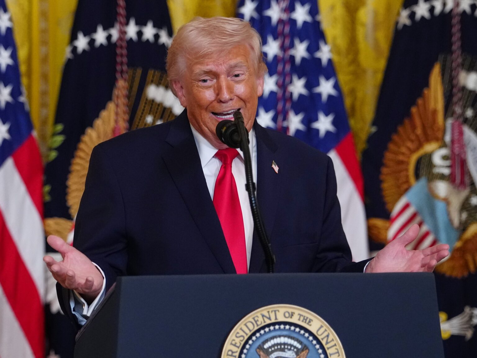 ترمب: لا نستفيد من مضيق هرمز وعلى الدول المستفيدة حمايته | أخبار