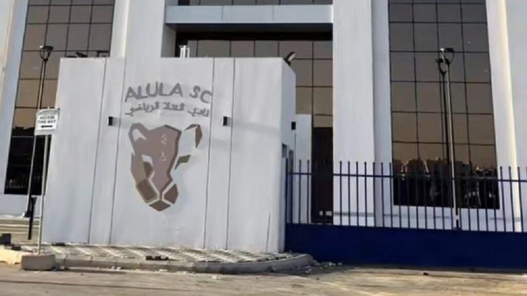 لانس يرفض تأجيل مواجهته أمام باريس