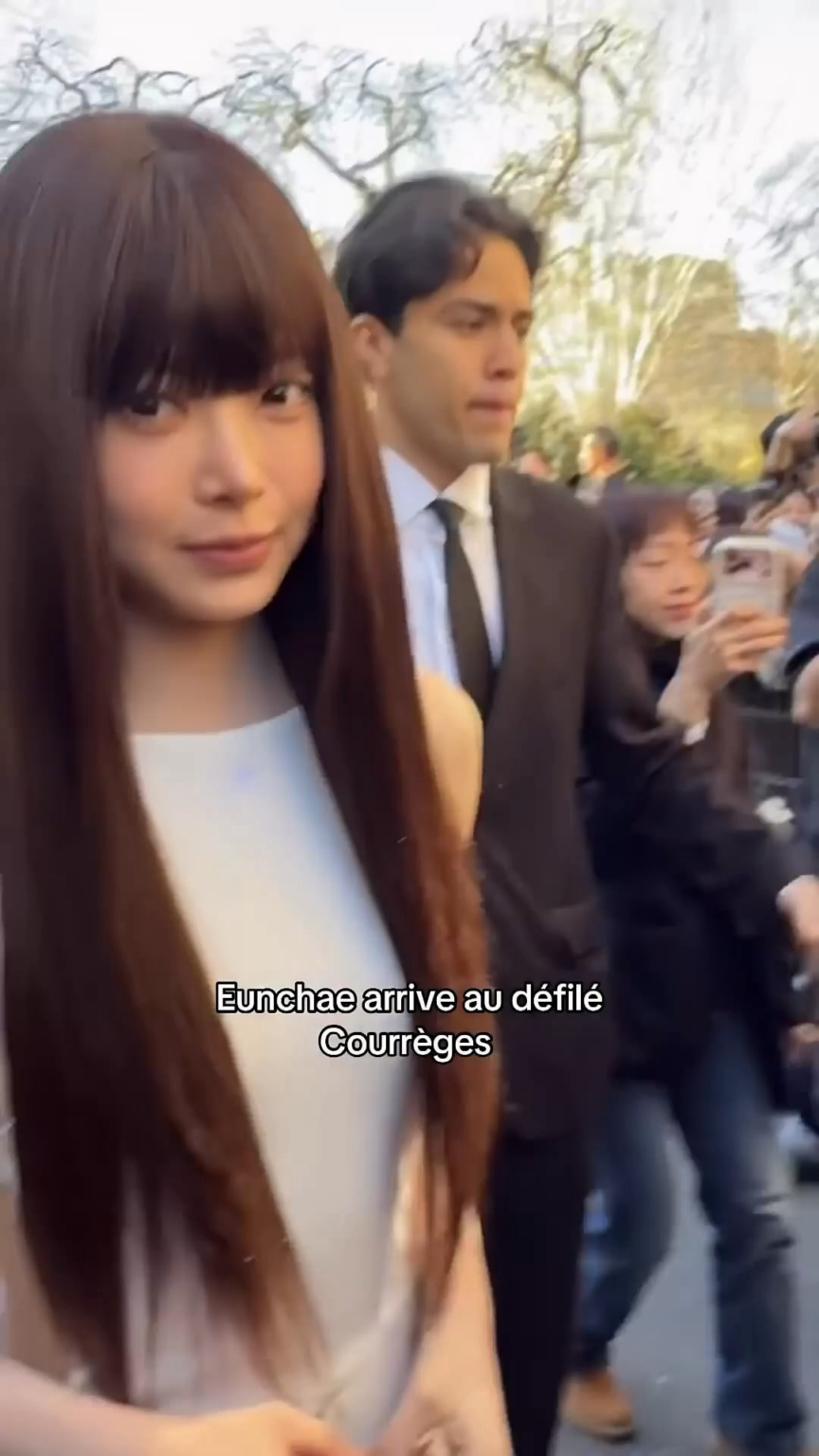 تحديث 260304 NYLON France على الانستقرام مع هونغ إيونتشاي