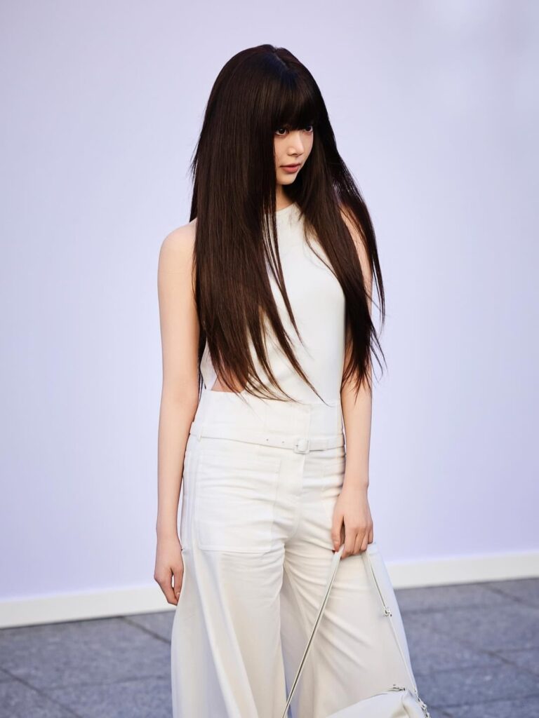 260304 - تحديث المصور لي جونغ مو على الانستقرام مع هونغ إيونتشاي