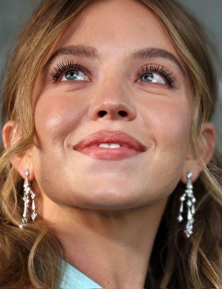 Sydney Sweeney Sydney Sweeney