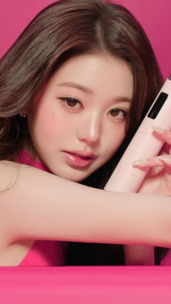 260301 - تحديث الانستقرام لـ Medicube HK مع Wonyoung