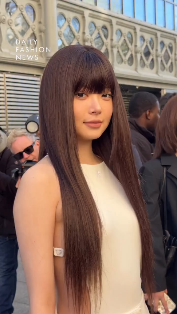 260304 تحديثات أخبار الموضة اليومية على الإنستغرام مع هونغ إيونتشاي