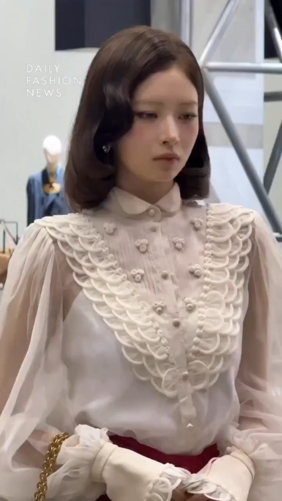 260320 - تحديث انستقرام لأخبار الموضة اليومية مع ري وليز