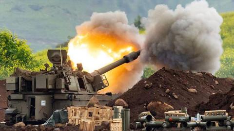 الجيش الإسرائيلي يعلن بدء عمليات “بريّة محددة” ضد حزب الله في جنوب لبنان الجيش الإسرائيلي يعلن بدء عمليات "بريّة محددة" ضد حزب الله في جنوب لبنان