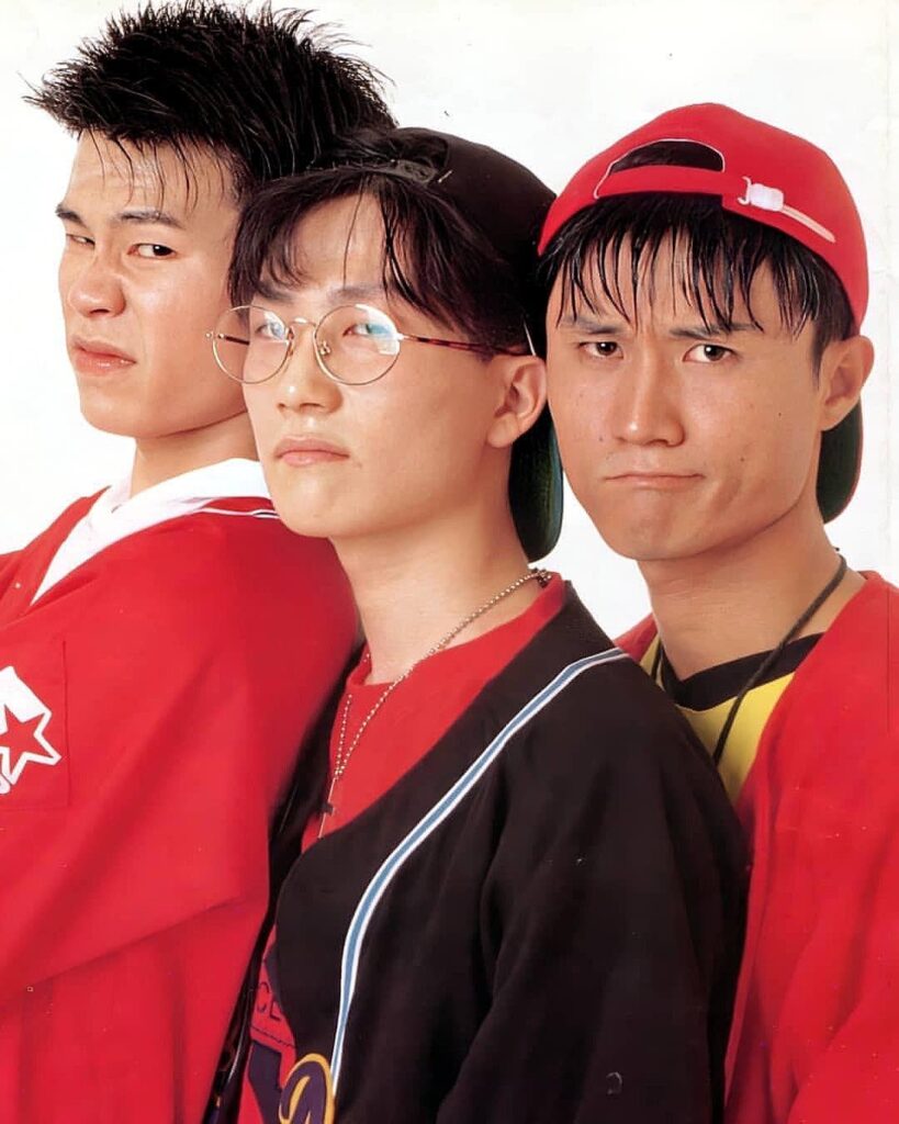 ذكرى سنوية 34 سعيدة لسيو تايجي والأولاد!