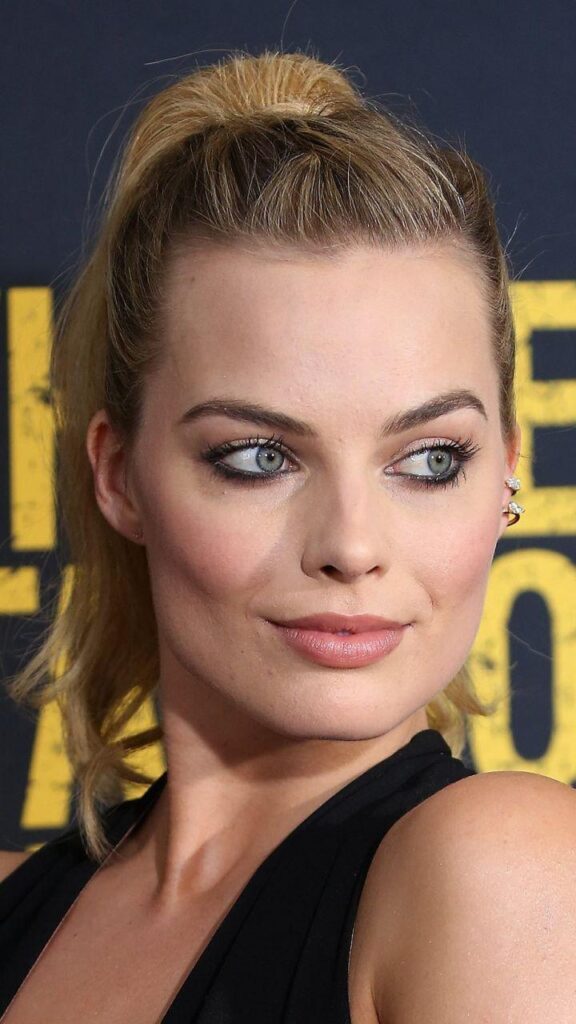 Margot Robbie
