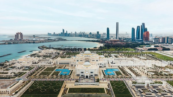 خبراء ومحللون لـ «الاتحاد»: الاعتداءات الإيرانية.. عمل إجرامي  يخالف ميثاق الأمم المتحدة