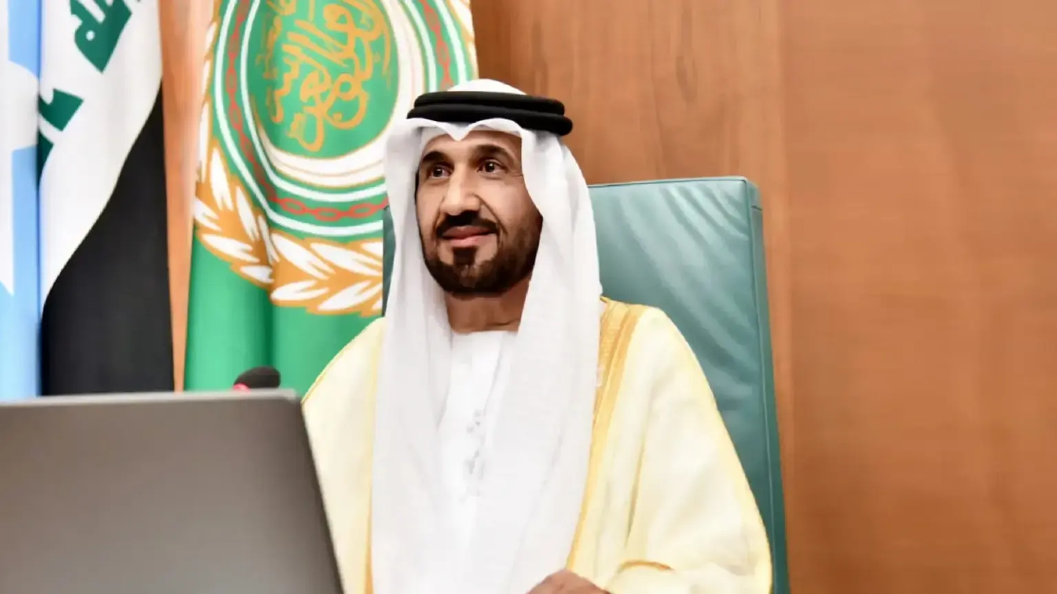 البرلمان العربي يدين استمرار الاعتداءات الإيرانية على الإمارات