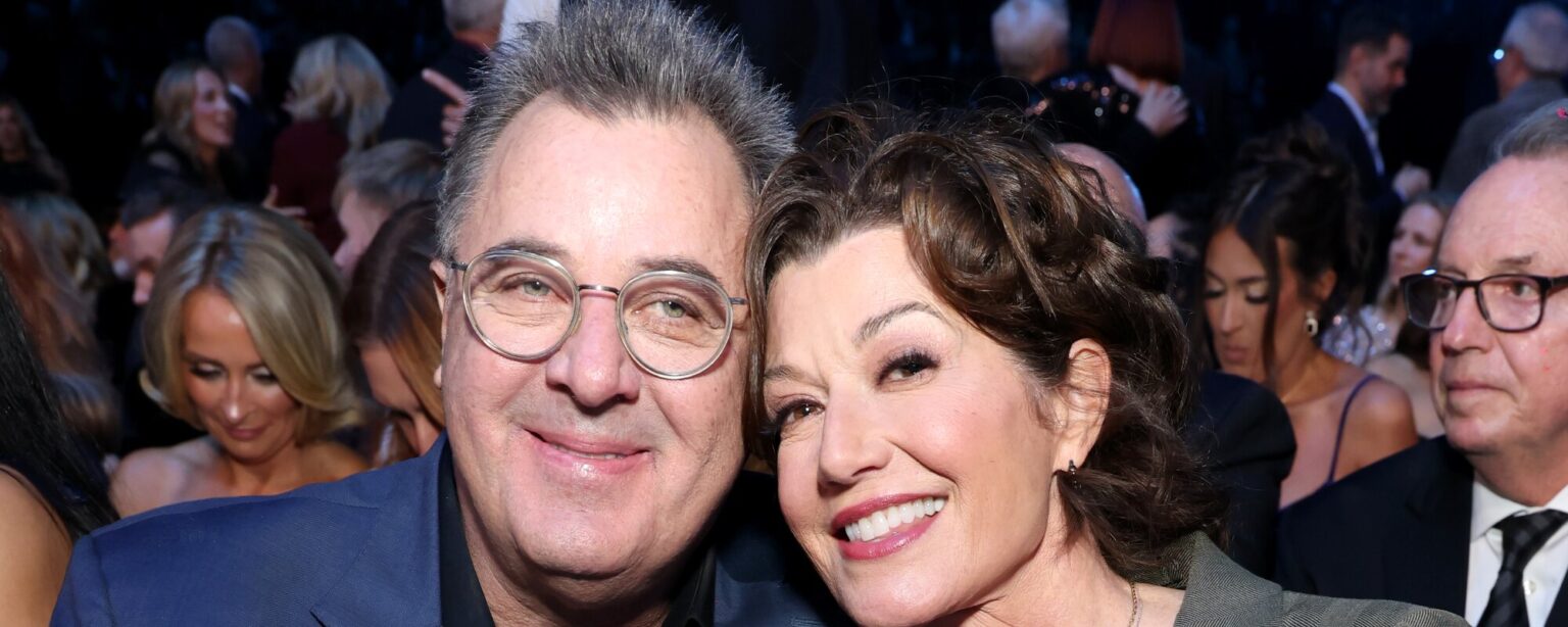 في مثل هذا اليوم من عام 2000، عقد الثنائي المحبوب في موسيقى الريف الحديثة قرانهما في ولاية تينيسي