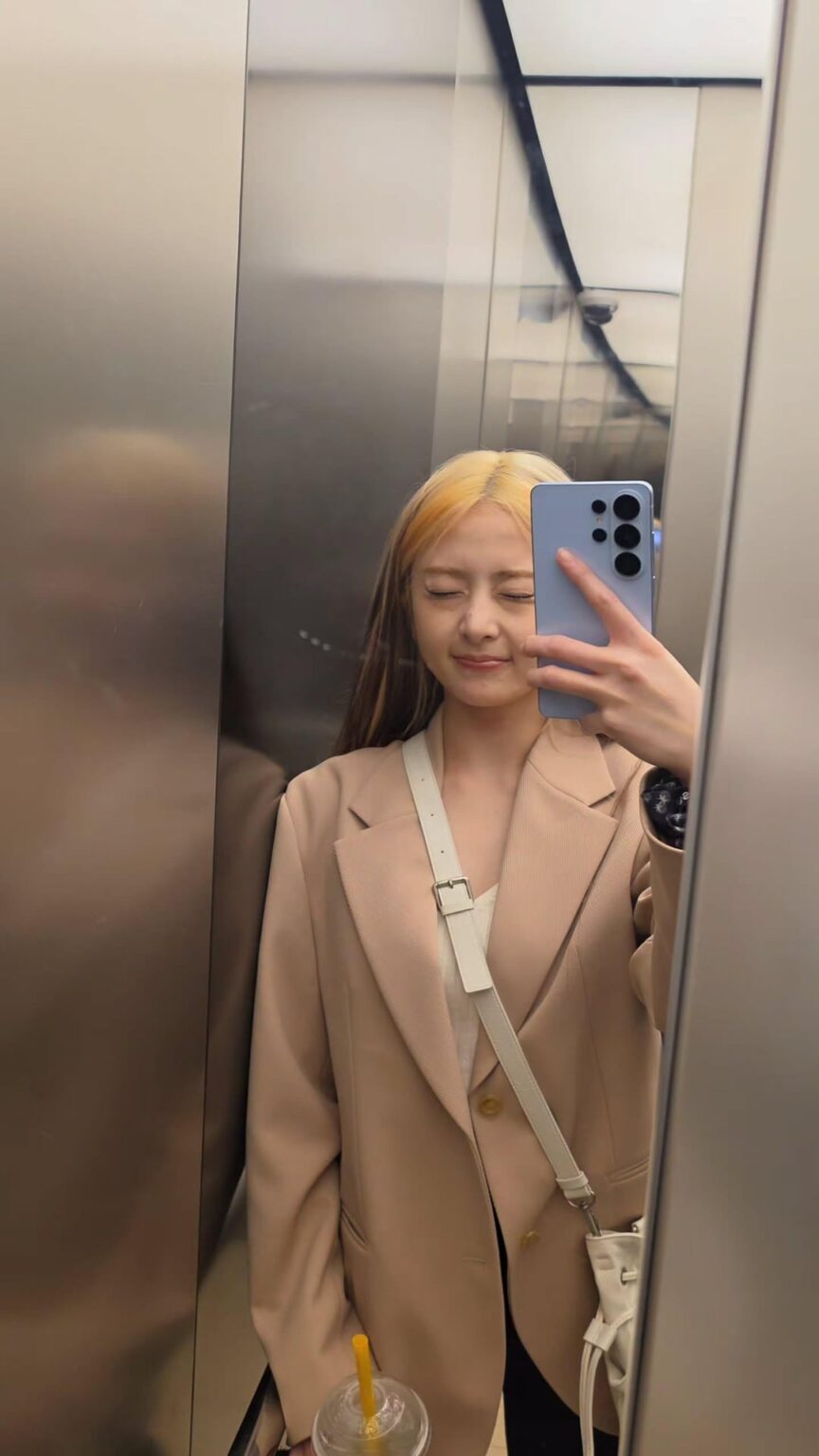 260329 - تحديث قصة هوه يونجين على الانستقرام