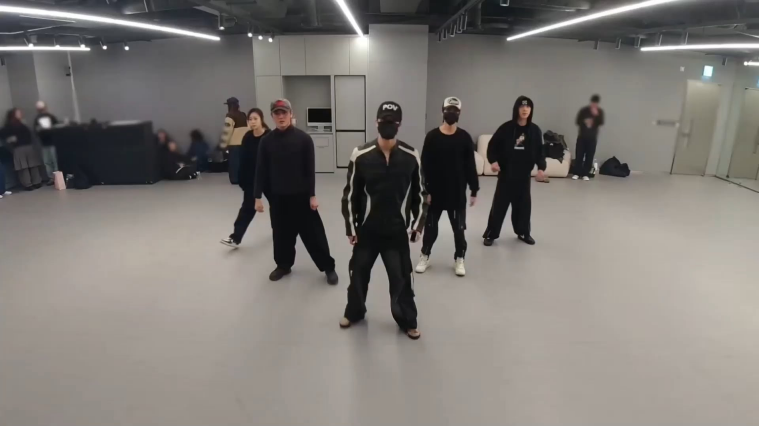 260303 جيزيل - ZOO @ SMTOWN LIVE 2025-26 في فوكوكا (خلف الكواليس)