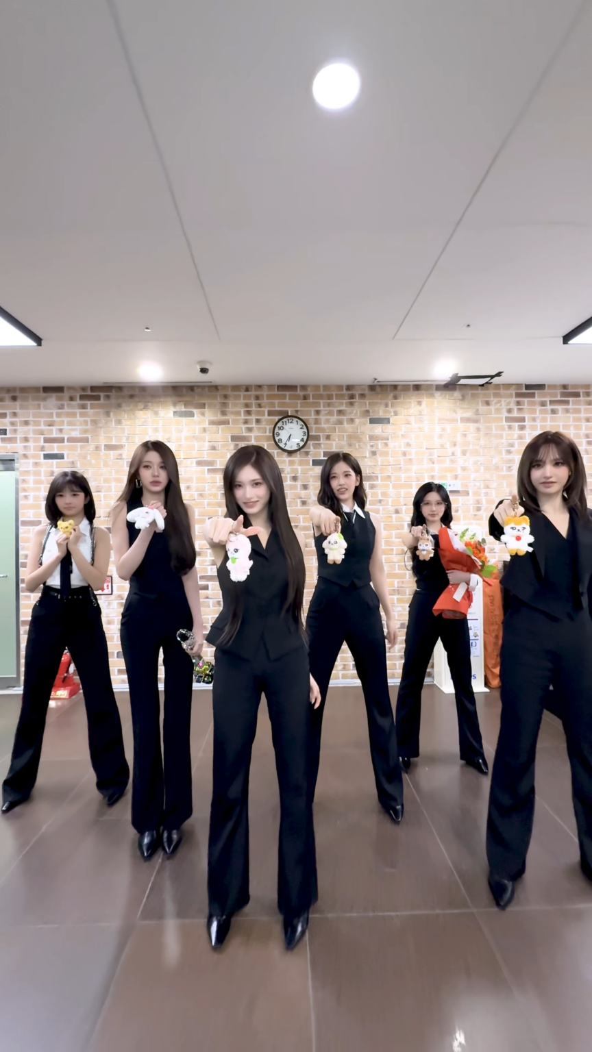 260306 تحديث TikTok الرسمي لـ IVE - بام! انفجار! كوكو! كوكو! كوكو! صرخوا لـfeellikefeel (تحدي BANG BANG)