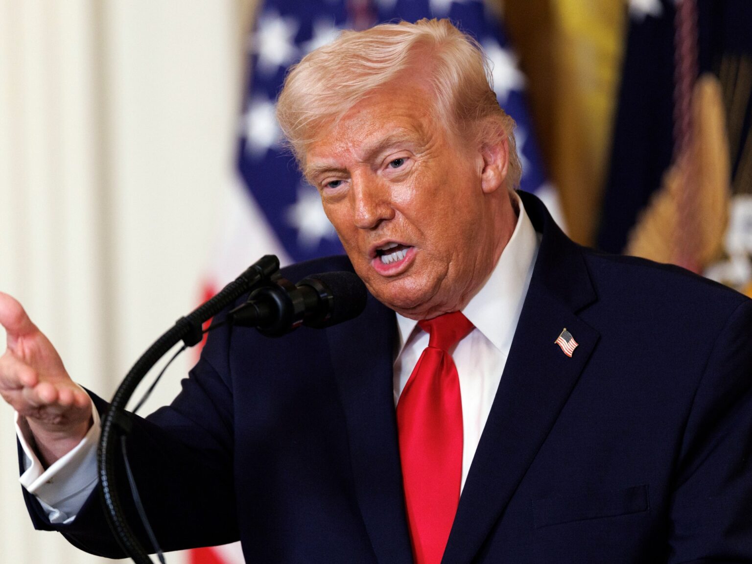 ترمب: دول كثيرة سترسل سفنا حربية لإبقاء مضيق هرمز مفتوحا | أخبار