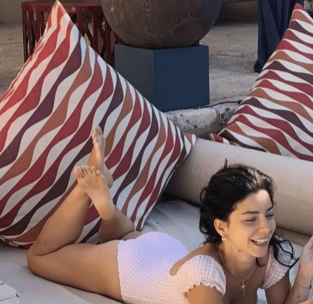 Merve Boluğur-4K Netleştirilmiş Merve Boluğur-4K Netleştirilmiş