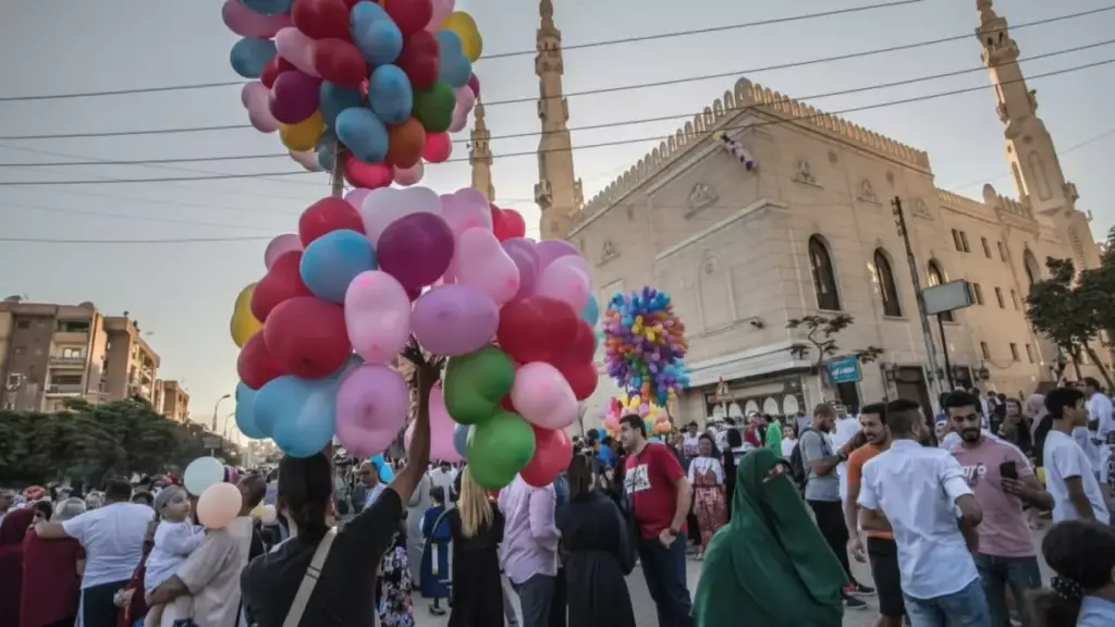 عاجل: البحوث الفلكية تكشف مفاجأة عيد الفطر 2026… التاريخ المحدد سيصدم الجميع!