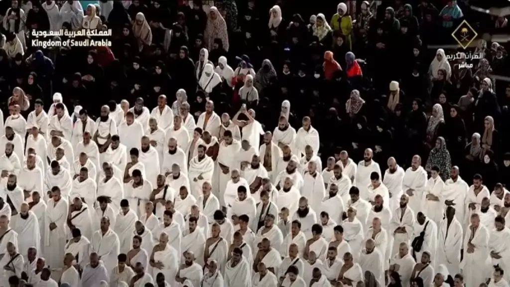 بسبب الأوضاع الراهنة.. السعودية تصدر قرار عاجل لكل من ينوي صلاة العيد في مكة والمدينة والرياض !