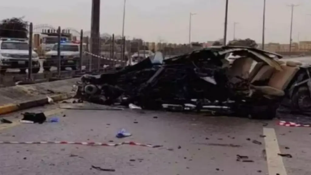 مأساة الأحساء: مقتل 4 أشقاء في ثوانٍ واحدة… والأم تصارع الموت في العناية المركزة! مأساة الأحساء: مقتل 4 أشقاء في ثوانٍ واحدة… والأم تصارع الموت في العناية المركزة!