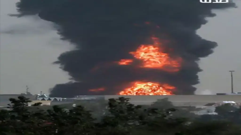 عاجل: خرائط سرية تكشف مياه جوفية خفية بتعز… اليونيسيف تنقذ 3 مليون يمني من العطش! عاجل: خرائط سرية تكشف مياه جوفية خفية بتعز... اليونيسيف تنقذ 3 مليون يمني من العطش!