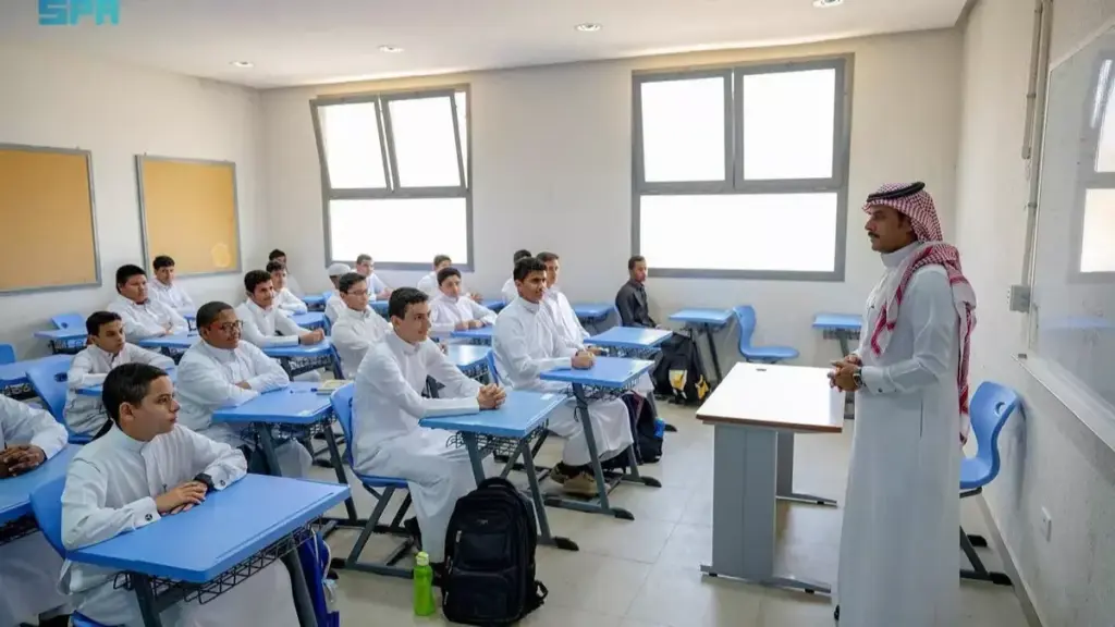 وزارة التعليم السعودية تباغت الطلاب بموعد غير متوقع لانتهاء إجازة عيد الفطر 2026! هل وقع الطلاب في فخ العودة المبكرة؟