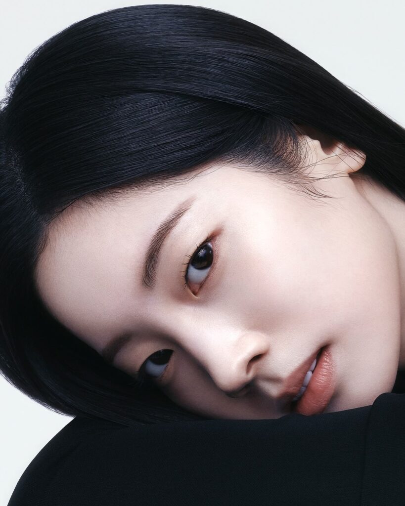 260304 تحديث داهيون على الانستقرام - @dalba_piedmont @ellekorea #dalba #dalba #dalbavitacream