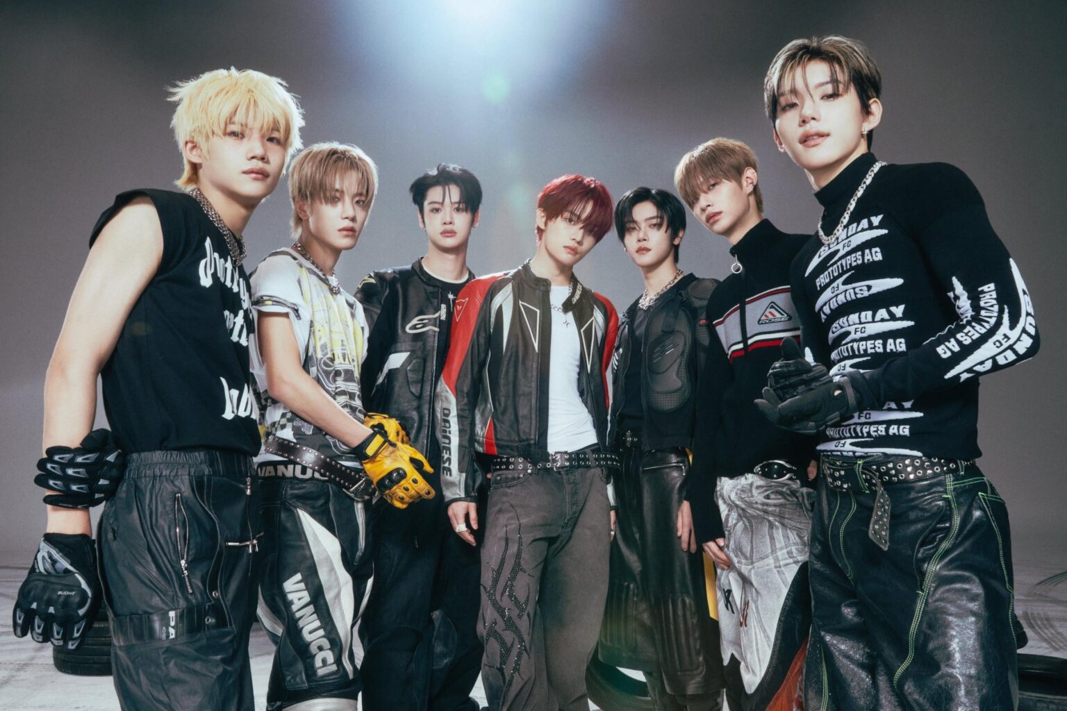 أغمض عينيك تعلن عن عودة أبريل أغمض عينيك تعلن عن عودة أبريل