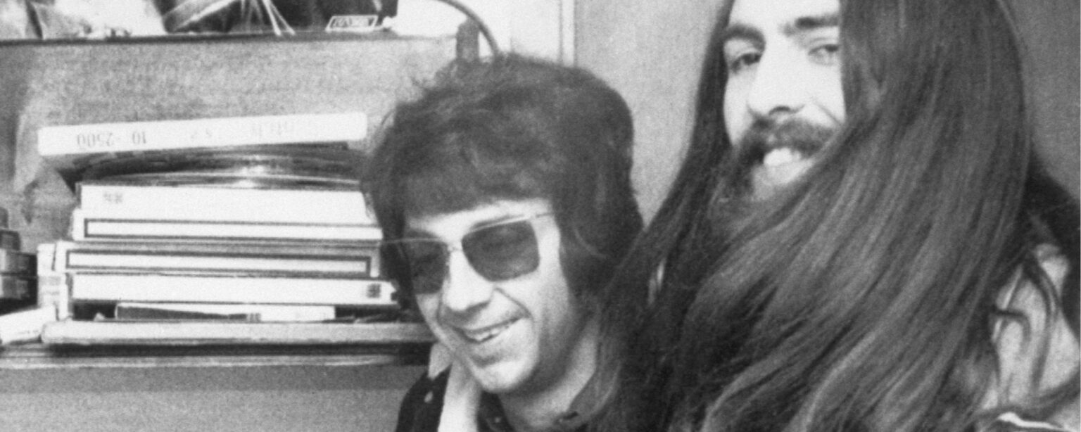 5 تفاصيل غريبة حول صناعة رواية “كل الأشياء يجب أن تمر” لجورج هاريسون (ونعم، كان معظمها من عمل فيل سبيكتور) 5 تفاصيل غريبة حول صناعة رواية “كل الأشياء يجب أن تمر” لجورج هاريسون (ونعم، كان معظمها من عمل فيل سبيكتور)