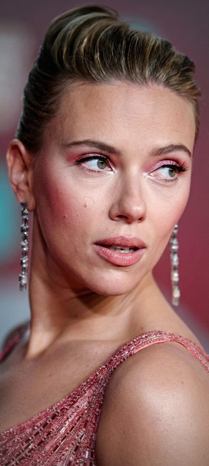 Scarlett Johansson Scarlett Johansson