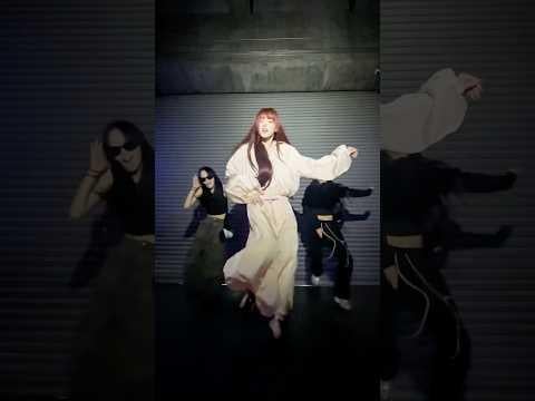 260325 رقصة مدينة يوكي! اليسار واليمين الذهاب 🔥 YUQI في بانكوك