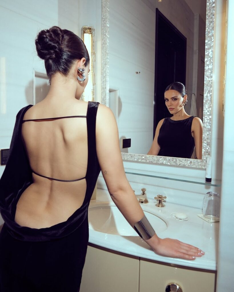 Özgü Kaya Özgü Kaya