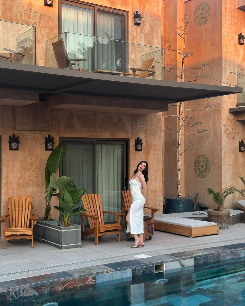 Aysujue (4K) Aysujue (4K)