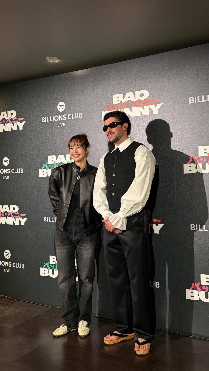 260308 تحديث قصة Lisa IG مع Bad Bunny