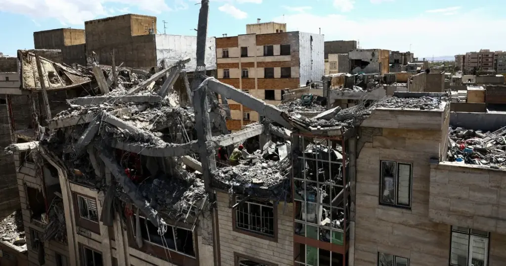 سلاح الجو الإسرائيلي يحقق في فشل اعتراض صاروخ إيراني سقط بمنطقة القدس سلاح الجو الإسرائيلي يحقق في فشل اعتراض صاروخ إيراني سقط بمنطقة القدس