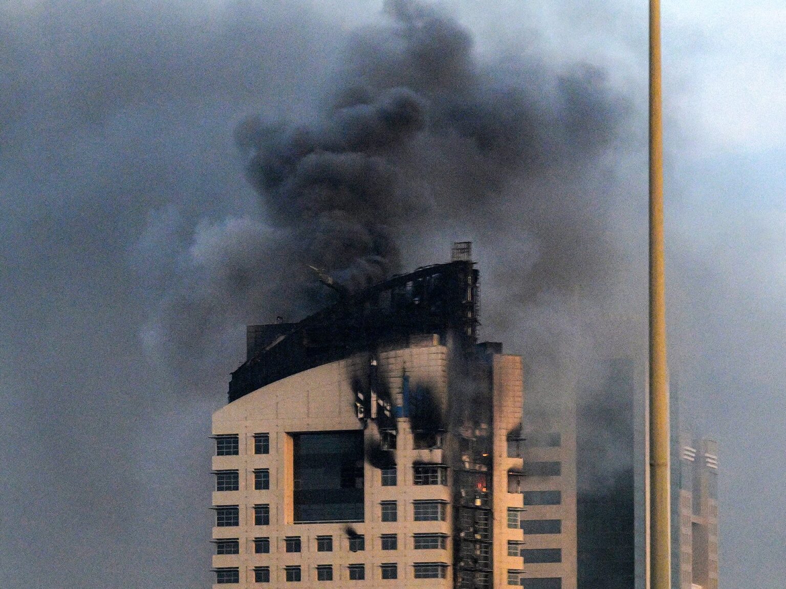 اعتراض مسيرات بالسعودية والبحرين وانقطاع جزئي للكهرباء بالكويت | أخبار