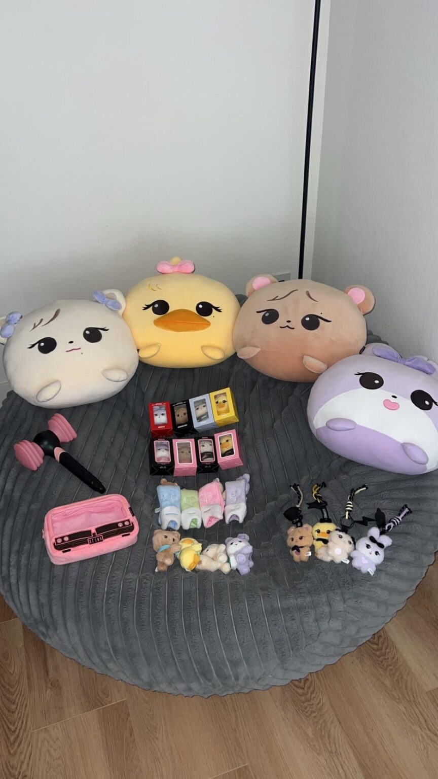 260312 بلاك بينك الموعد النهائي LA Pop Up Merch Haul!!