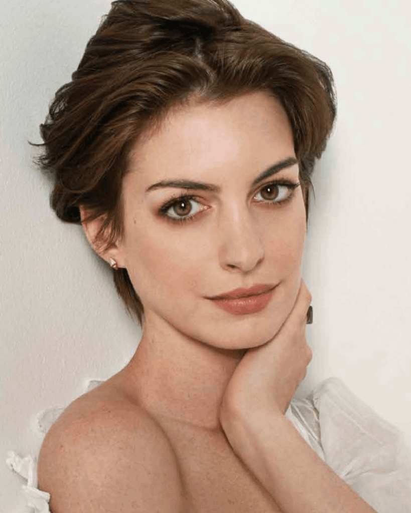 Anne Hathaway Anne Hathaway