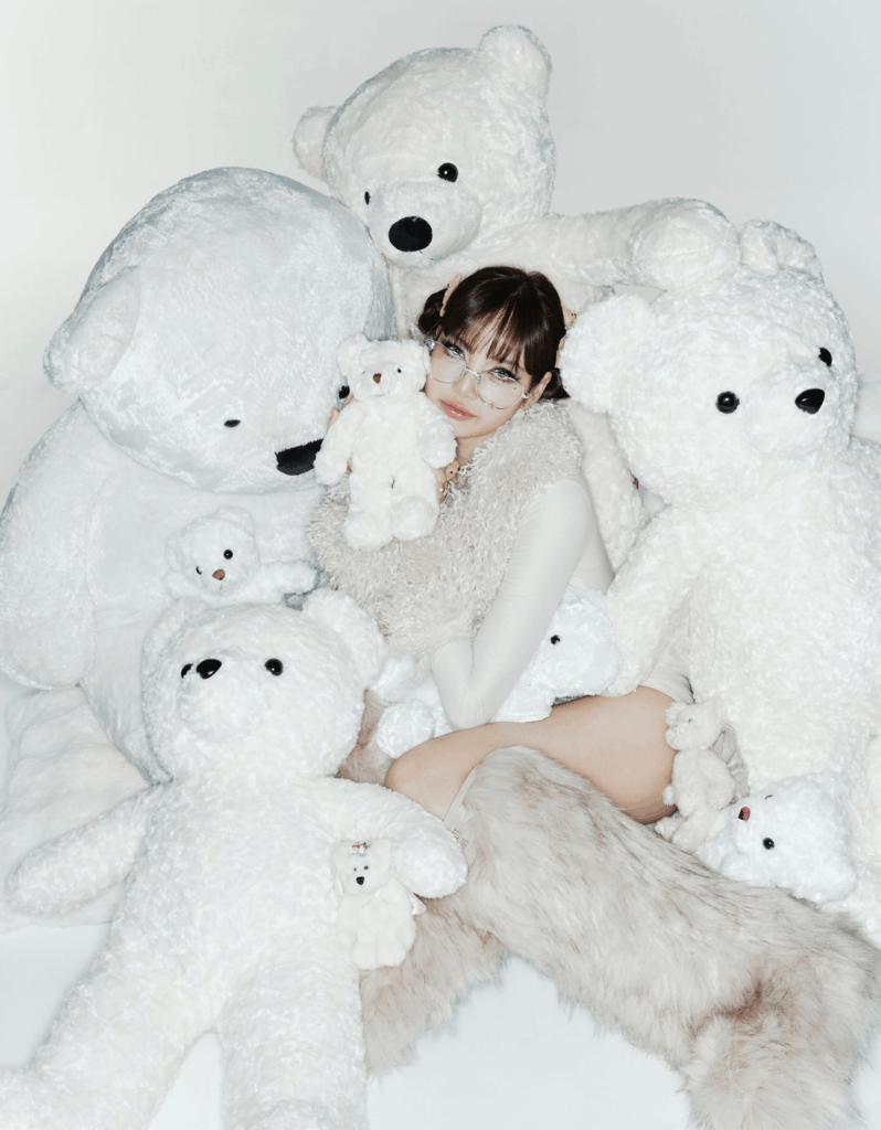 260327 تحديث ليزا على الانستقرام