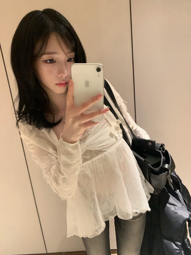 260322 تحديث كارينا على الانستقرام 2