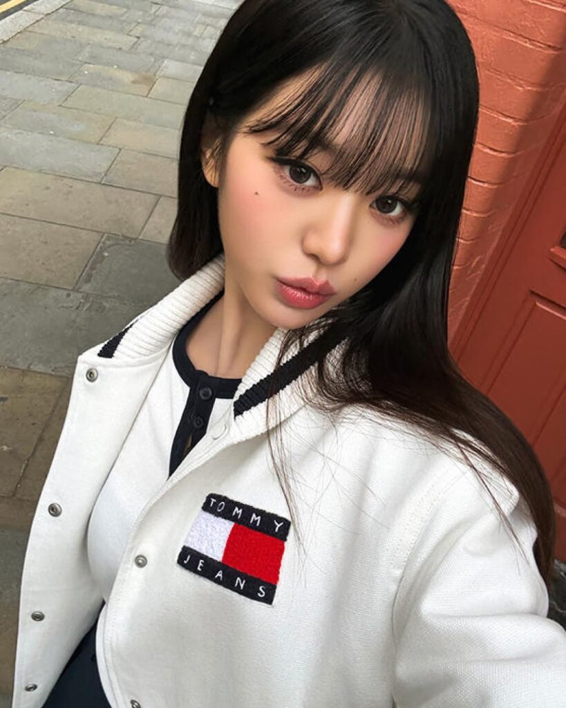 تحديث 260303 H Fashion الرسمي على الانستقرام مع Wonyung - حملة Tommy Jeans لربيع 2026