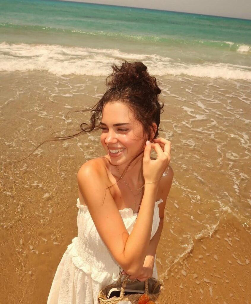 Tt: Ayliniz insta: aylin.ttl Tt: Ayliniz insta: aylin.ttl