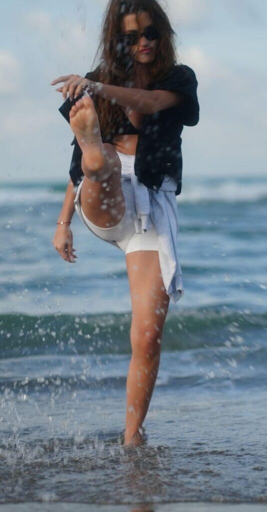 Yüsra geyik Yüsra geyik