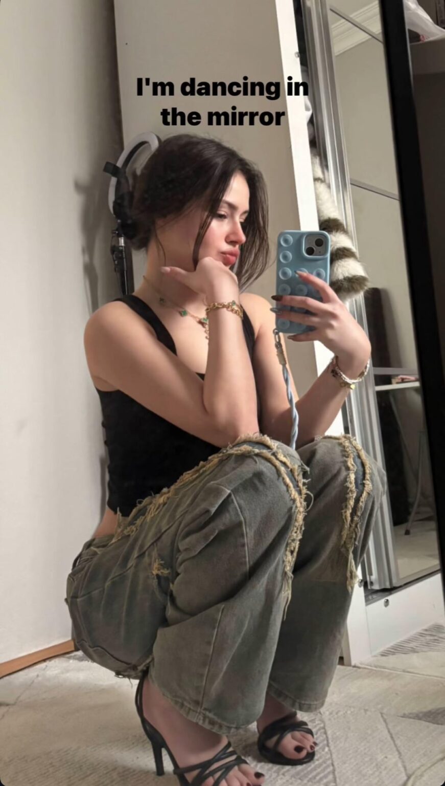 Lara Alparslan - Netleştirilmiş 4K