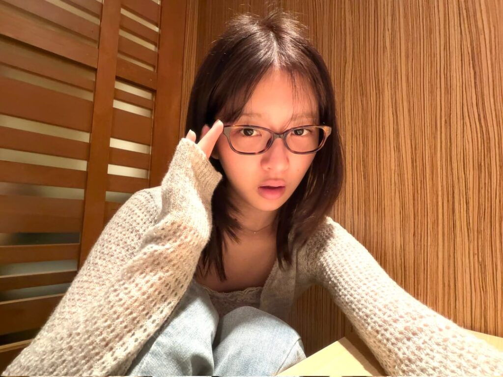 260319 تحديث تويتر الرسمي لـ IVE Japan مع ري