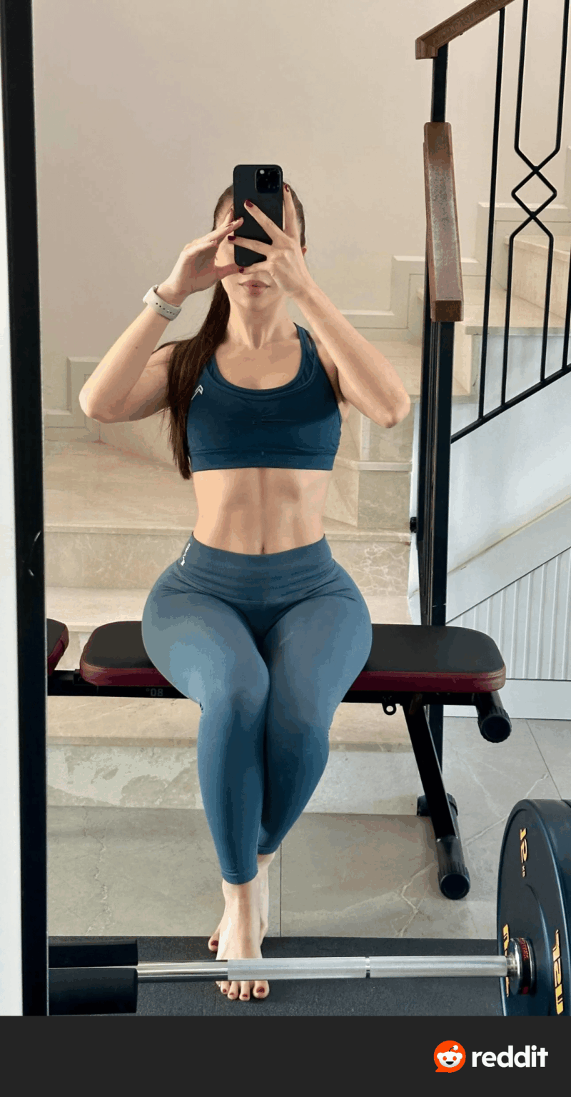 Sinem'in fotolarını atacaklara ben de kendime atarım