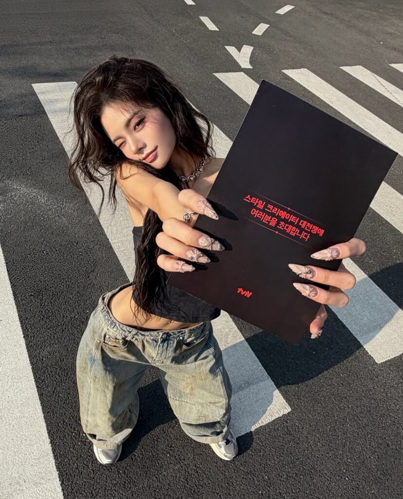 تم الإعلان عن كيلي وليا من I.MET.U، والعازفين المنفردين هيون، ويونغ يونغ، وNIIZ، وكانغ غيونغ وون من Produce 101، وكابري من LADYBOUNCE، وأوا كيتاديرا من MOONCHILD السابقة، وكيم جيون (أخت BLACKPINK جيسو) كمتسابقين في برنامج الأزياء القادم على قناة tvN “Killit: Style Creator War”. تم الإعلان عن كيلي وليا من I.MET.U، والعازفين المنفردين هيون، ويونغ يونغ، وNIIZ، وكانغ غيونغ وون من Produce 101، وكابري من LADYBOUNCE، وأوا كيتاديرا من MOONCHILD السابقة، وكيم جيون (أخت BLACKPINK جيسو) كمتسابقين في برنامج الأزياء القادم على قناة tvN "Killit: Style Creator War".