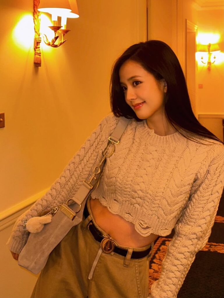 جيسو بلاك بينك على إنستغرام