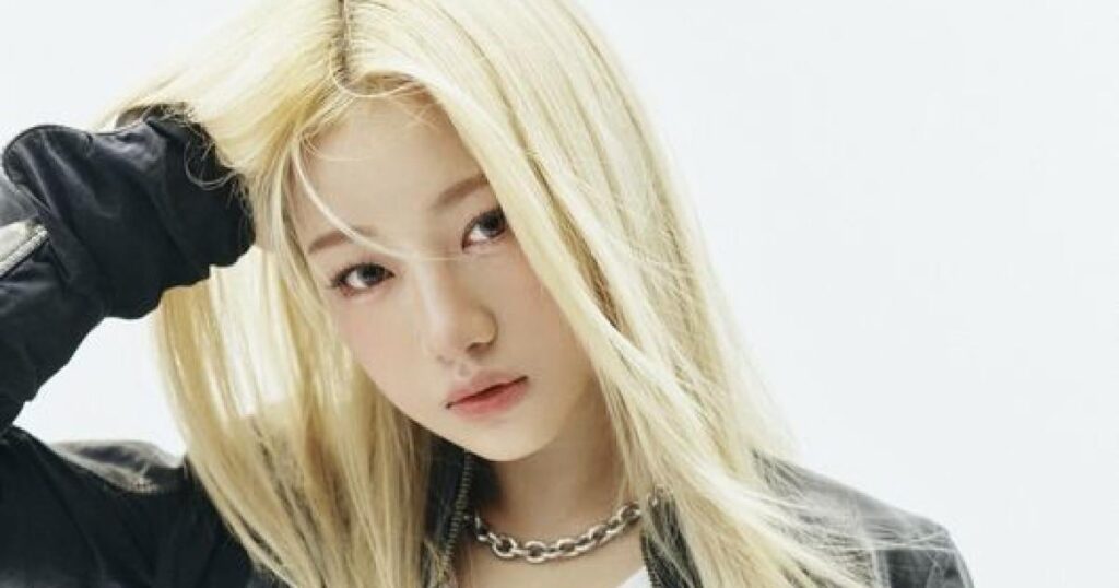 من المقرر أن تترسم فرقة الفتيات الجديدة التابعة لشركة High Up Entertainment في شهر أبريل. تم تأكيد انضمام Na Haeun إلى المجموعة.