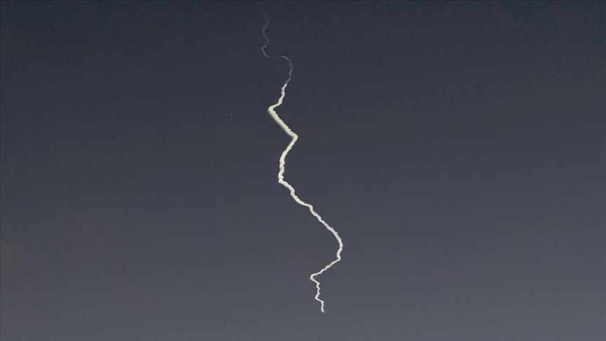 4 دول خليجية تتعرض لهجمات إيرانية.. إصابات بدبي وحريق بناقلة كويتية